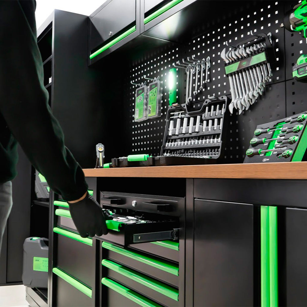 Modułowy system magazynowania warsztatowego (18 elementów) + zestaw 4 wkładów EVA o wykończeniu z włókna węglowego