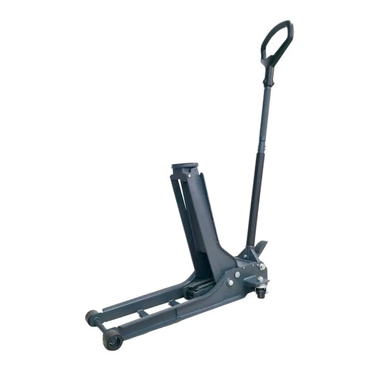 Perspektywiczny widok na profesjonalny podnośnik hydrauliczny Retter RTK 9181 o udźwigu 4000 kg.