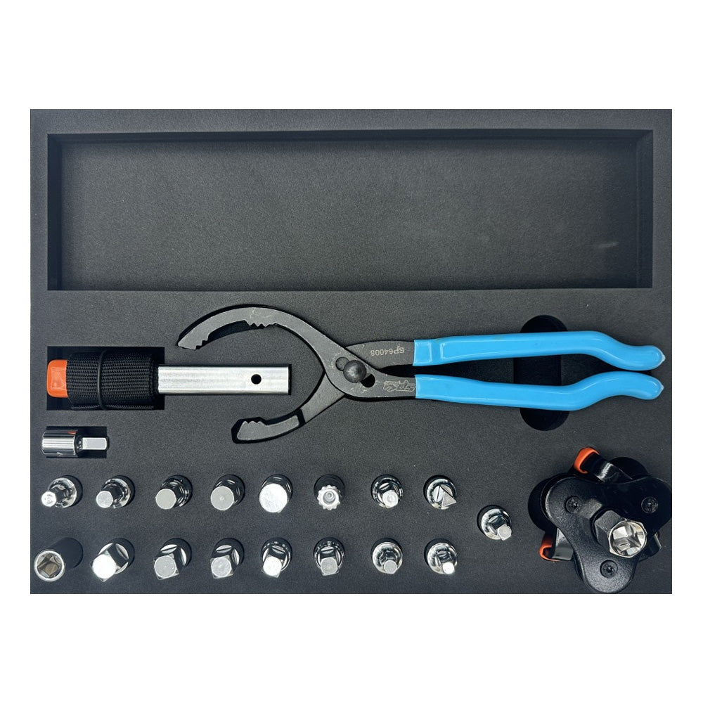 Zestaw do serwisu olejowego SP Tools SP00577 z kluczami i szczypcami we wkładzie EVA.